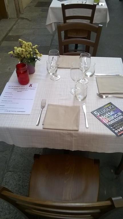 Locanda San Fiorenzo Фйоренцуола-д'Арда Екстер'єр фото