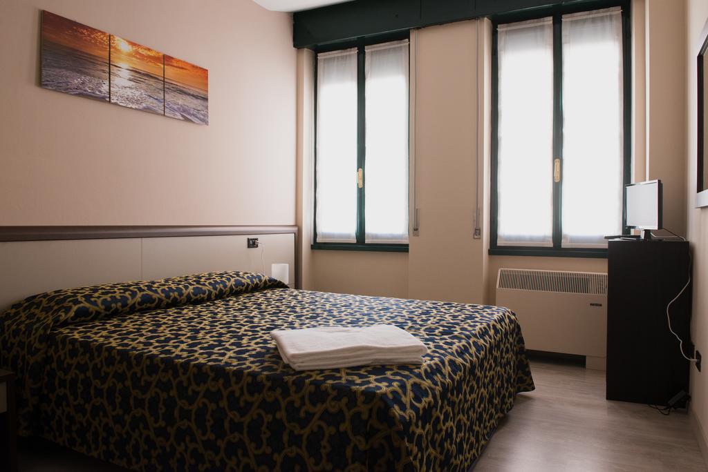 Locanda San Fiorenzo Фйоренцуола-д'Арда Екстер'єр фото